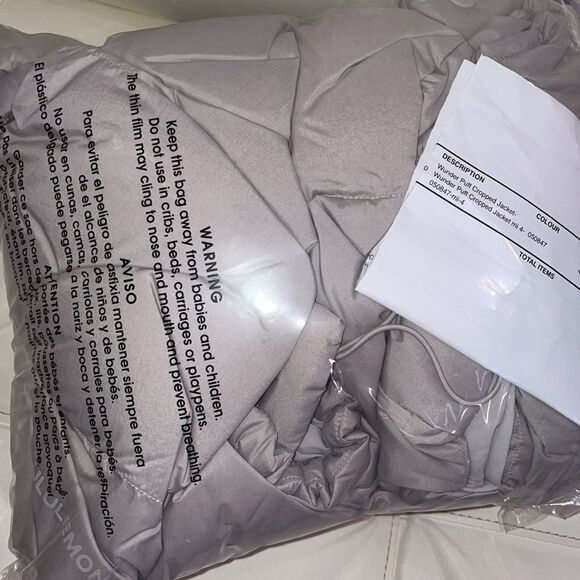 NWT LULULEMON WUNDER Puff CROPPED JACKET SIZE 8 SILVER DROP GREY - Picture 4 of 5